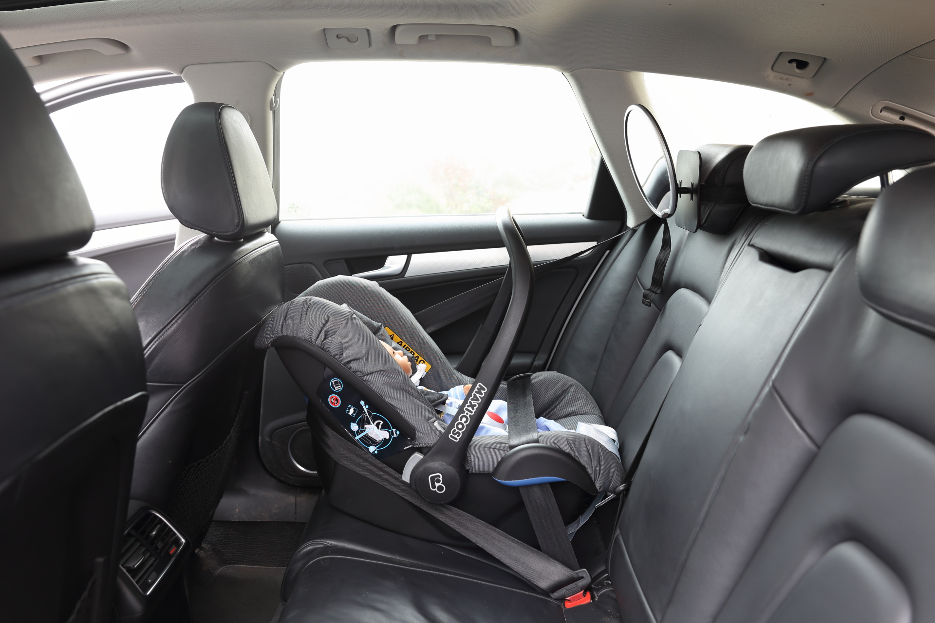 Autospiegel Baby - Wir nutzen einen Spiegel für Babyschale